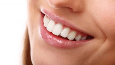 La malattia parodontale è una patologia infiammatoria in grado di colpire le strutture di supporto attorno al dente