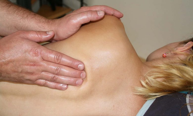 La manipolazione vertebrale, benefici e utilizzo